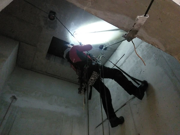 Lichtschachtreinigung